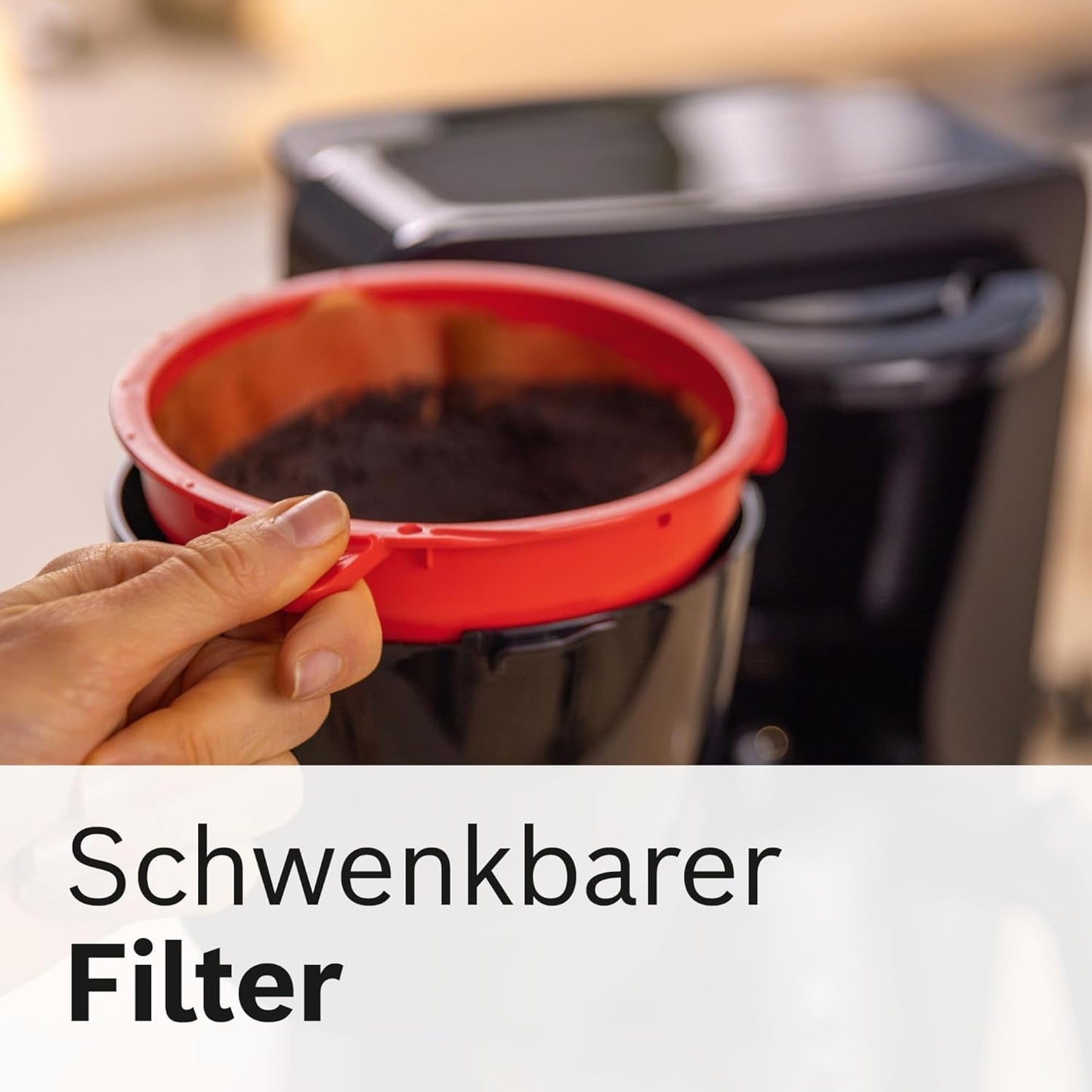 Bosch MyMoment TKA2M113 Macchina per caffè espresso con filtro, caraffa in vetro da 1,25 l, 10-15 tazze, funzione di mantenimento in caldo 40 minuti, sistema antigoccia, portafiltro girevole, serbatoio dell'acqua removibile, 1200 Watt, nero opaco
