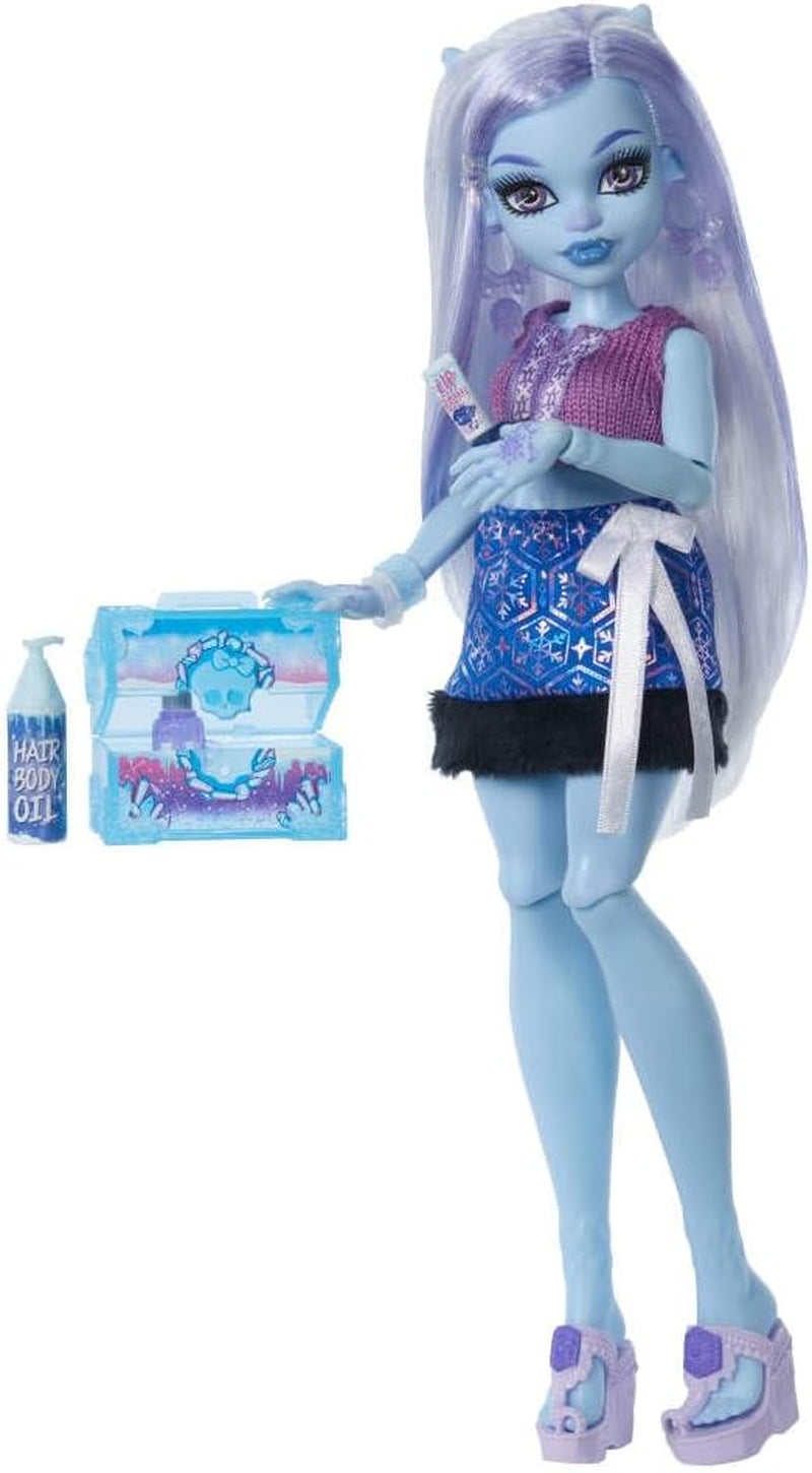 Monster High Self-Scare Secrets Abbey Bominable bambola e set di accessori con 13 sorprese realistiche come l'henné, disegni e uncinetto JHK44