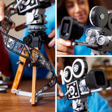 LEGO | Disney Camera - Omaggio a Walt Disney, Set per adulti con minifigure di Topolino e Minnie, personaggi di Bambi e Dumbo, Regalo per donne, uomini e fan, Esposizione 43230 Set da costruzione Besuche den LEGO-Store