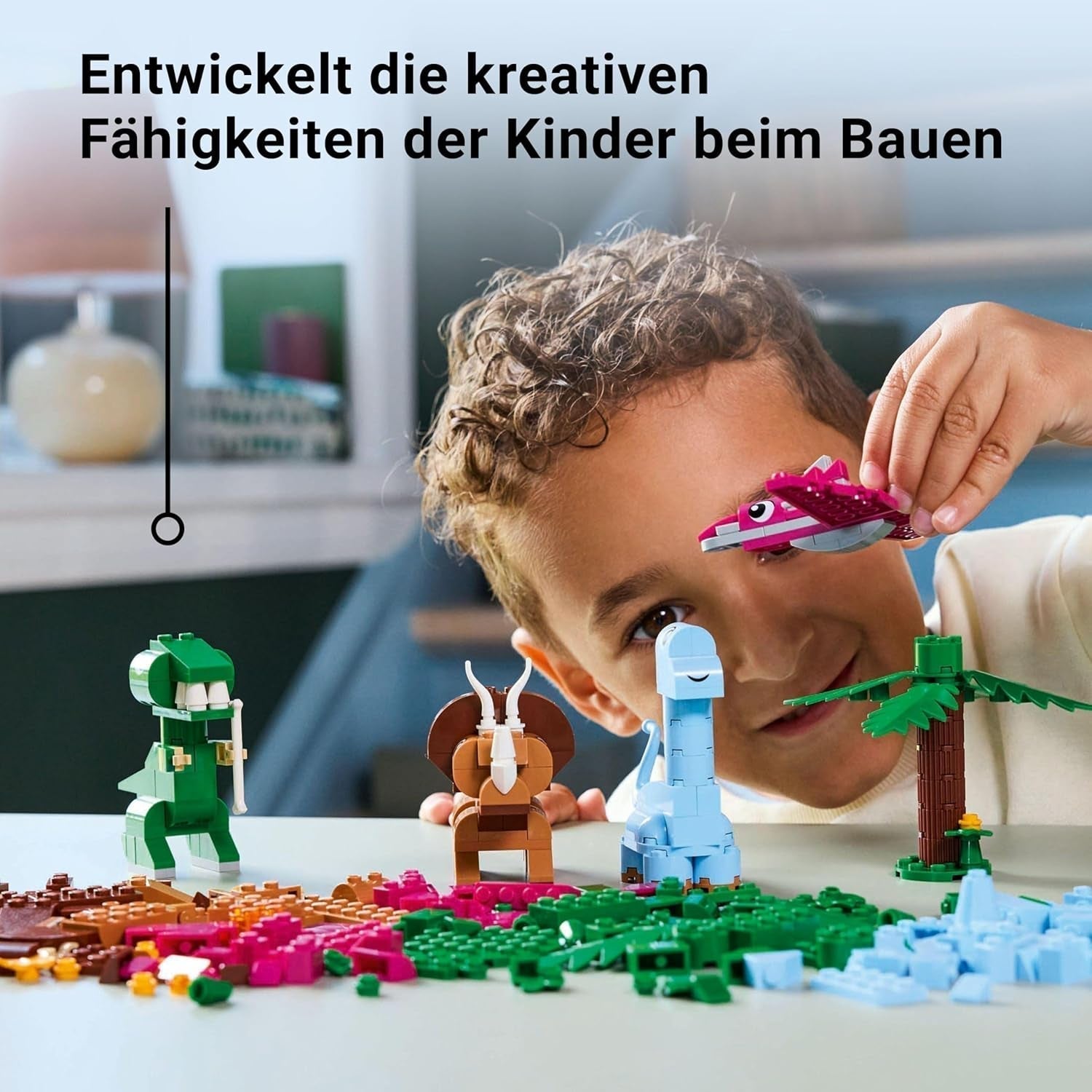 Set da costruzione creativo Dinosauri LEGO Classic con modelli di animali e figure in mattoncini, esperienza di gioco fantasiosa, regalo per ragazzi e ragazze dai 5 anni, inclusi i set da costruzione T.Rex e Triceratopo 11041 Besuche den LEGO-Store