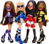 Bratz Scorchin' Cloe - Include 1 bambola alla moda con vestito e accessori, bambole ispirate agli sport motoristici, simpatico giocattolo per ragazze