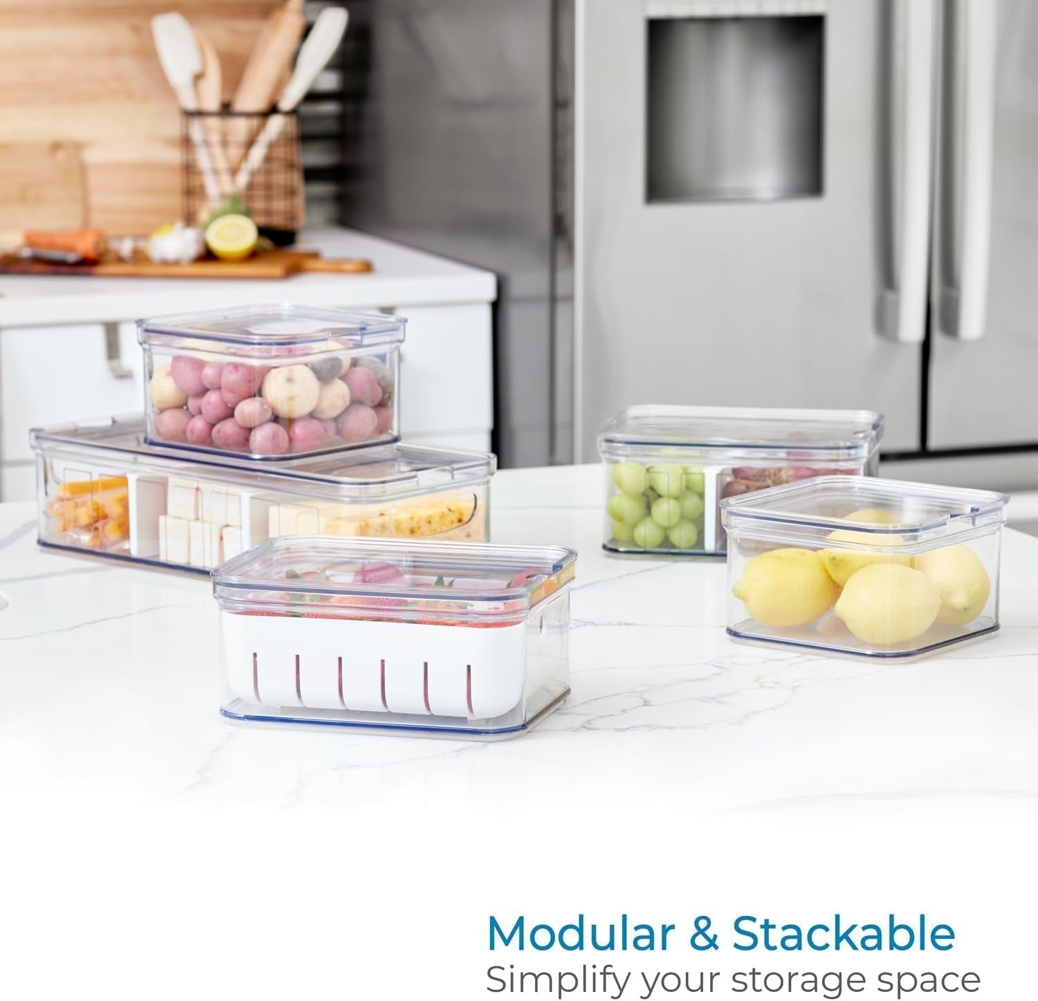 iDesign Scatole portaoggetti, Organizer per frigorifero con coperchio in set da 5, Scatole portaoggetti in plastica riciclata per organizzare i materiali di consumo, Scatole portaoggetti Naty Shop trasparenti e bianche