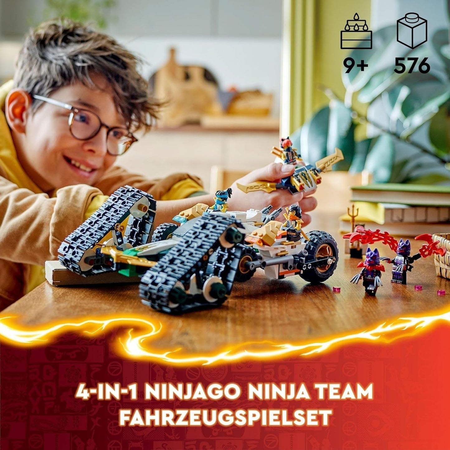 LEGO NINJAGO Ninja Team Combi Caterpillar 4 in 1 Set con aliante, auto da corsa e 2 motociclette e 6 minifigure Regalo per ragazzi e ragazze Giocattolo Ninja 71820 Set da costruzione Besuche den LEGO-Store