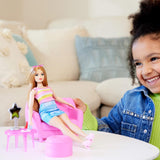 Barbie Fashion Doll e set guardaroba con vestiti, accessori e mobili da salone, divertimento duraturo dal parrucchiere per bambini dai 3 anni in su, HPL78