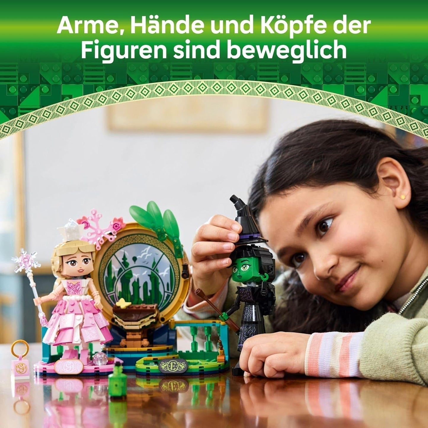 Bambole LEGO Wicked Elphaba e Glinda - personaggio da collezione delle streghe di Oz - regalo creativo per ragazze sopra i 10 anni e fan del film - 75682 Set da costruzione Besuche den LEGO-Store