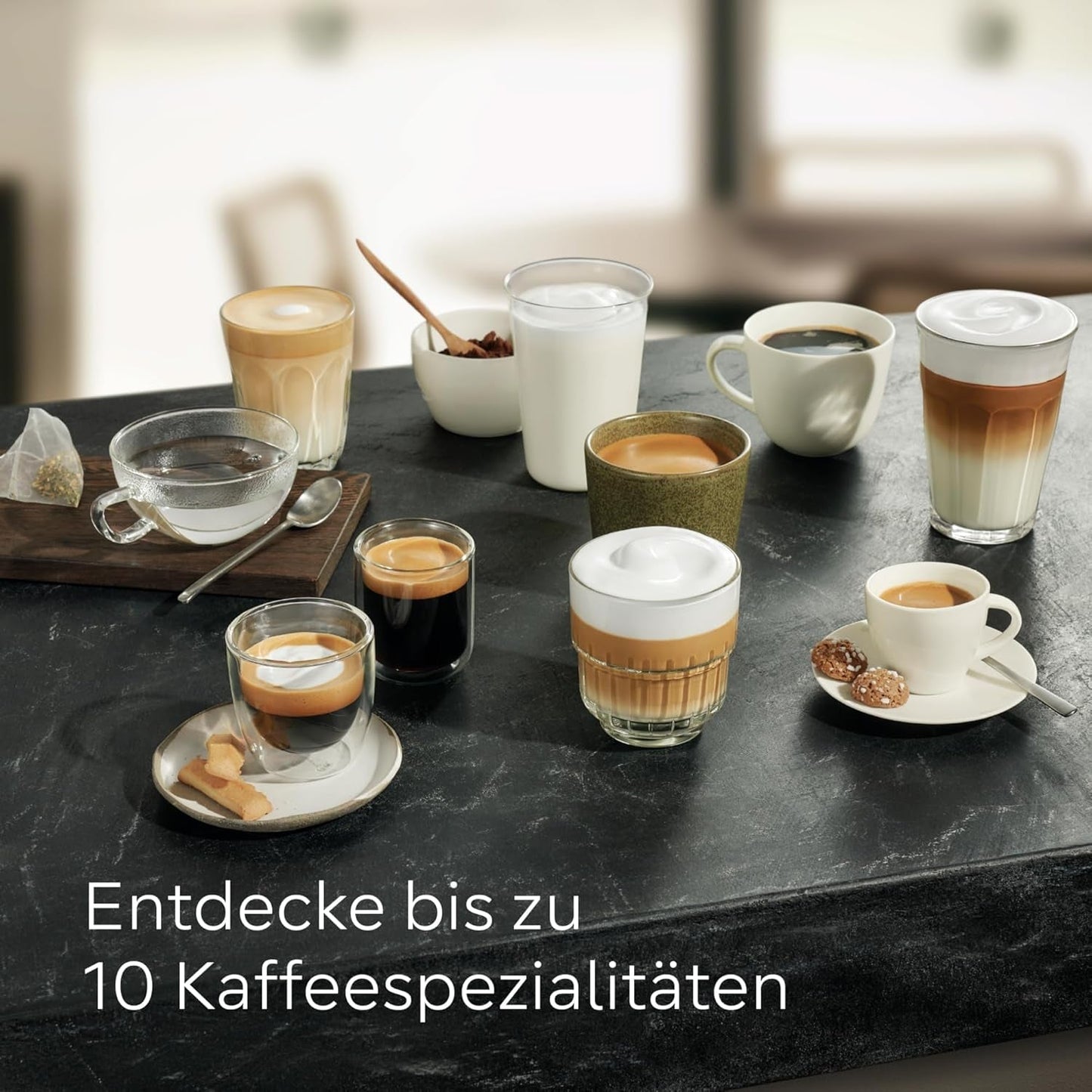 Macchina per caffè espresso completamente automatica Siemens EQ500 TQ513D01, molte specialità di caffè, montalatte, contenitore per il latte integrato, pulizia automatica a vapore, 1500 W, luce naturale argento/nero pianoforte