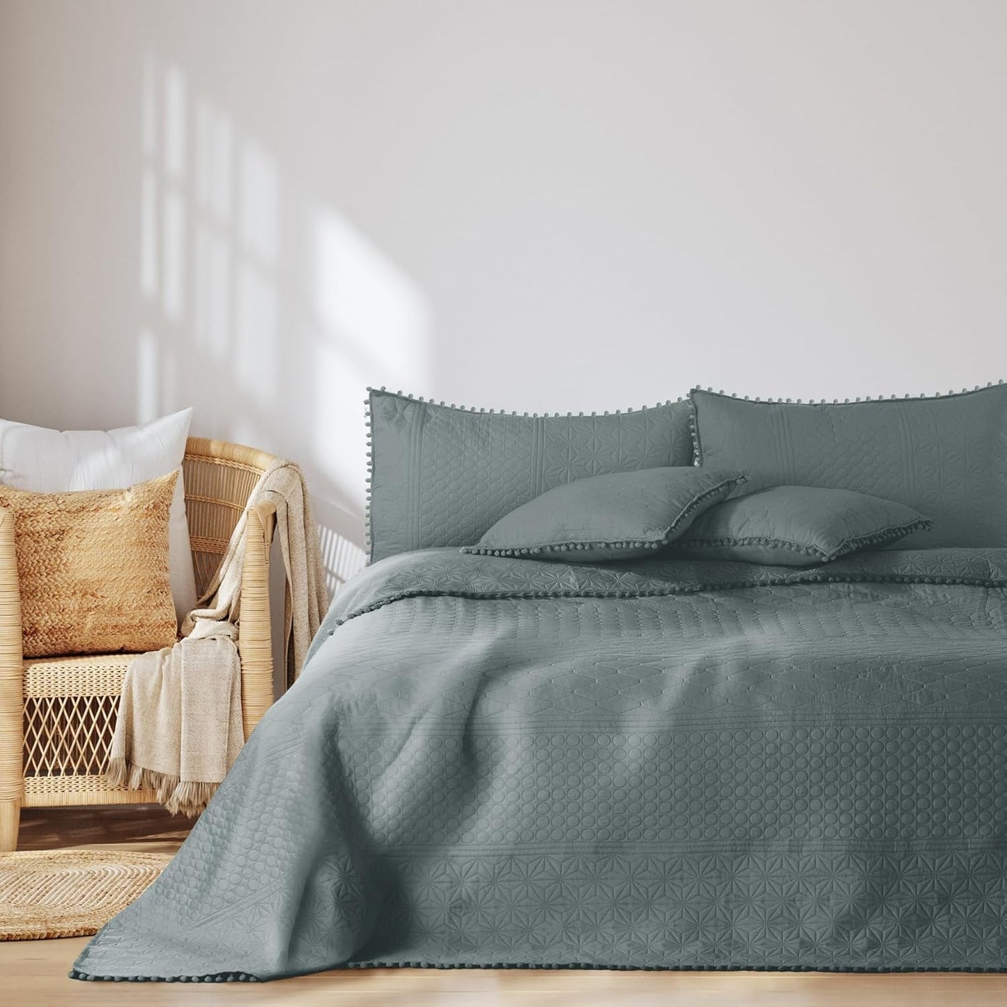 Ameliahome Copriletto con pompon 220X240 Cm Copriletto double face Trapuntatura ad ultrasuoni Poliestere Meadore Grey Letti e coperte Besuche den AmeliaHome-Store Meadore grey 220X240 Cm