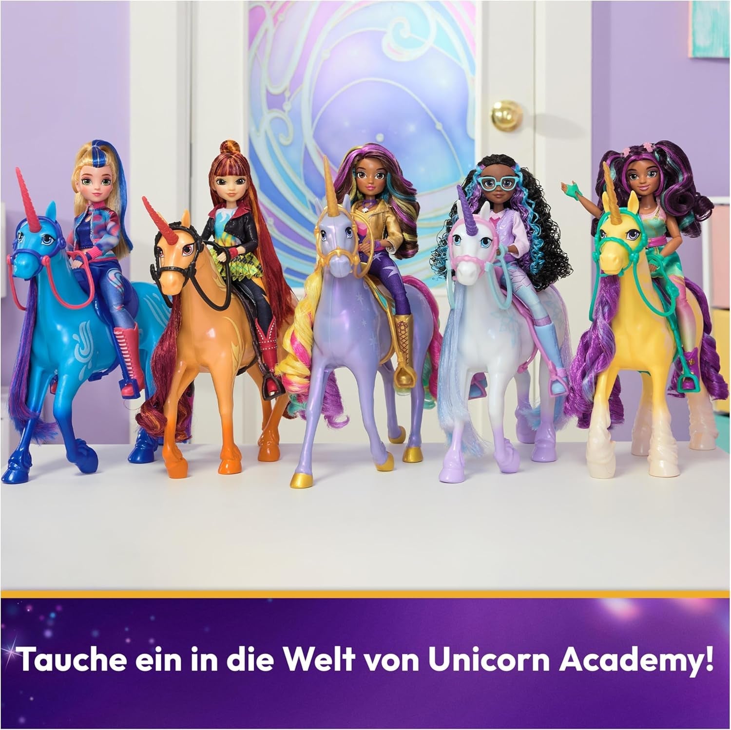 Bambola Valentina Unicorn Academy - la bambola originale della popolare serie Netflix, è alta 24 cm e ha 5 accessori per giochi di ruolo fantasiosi, per bambini dai 4 anni in su