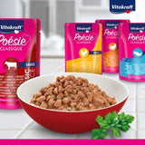 Vitakraft Poésie Classique, cibo umido per gatti, cibo per gatti in salsa, con pollo, con tacchino, con manzo, con salmone, senza zuccheri aggiunti e cereali (1 confezione da 12 x 85g)