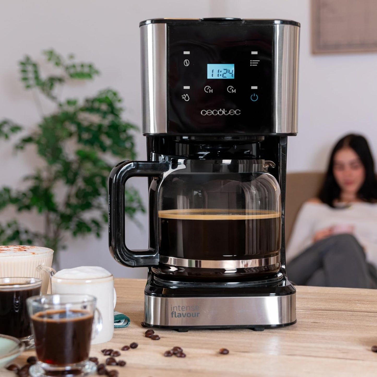 Espresso con filtro Cecotec Coffee 66 Drop and Touch, potenza 950 W, 1,5 L, 12 tazze, touch screen, caraffa in vetro, timer 24 ore, 6 interruttori, filtro a rete riutilizzabile