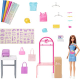 Barbie Fashion Boutique Playset - Bambola con motivi in ​​lamina, oltre 150 look originali, include 2 camicette e 5 fogli di lamina, appendiabiti e lettore di carte di credito, dai 3 anni in su, HKT78