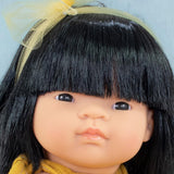 Bambola Miniland, 38 cm, ragazza asiatica. Prodotto in Spagna. Anatomicamente corretto. Collezione Io e il mio amico