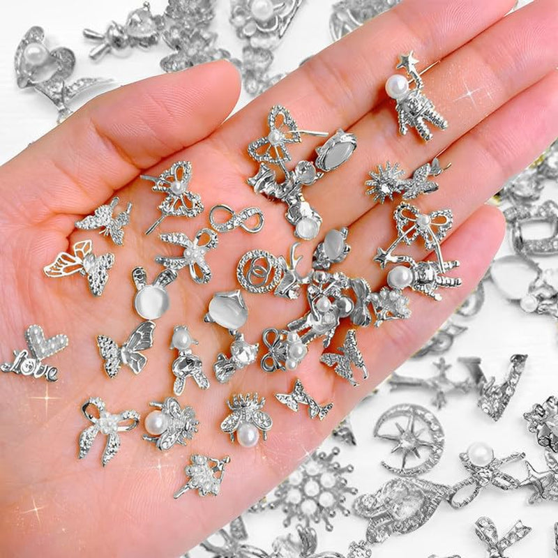 50 Stück Gold Nail Charms, 3D Shiny Nail Art Charms, Glitzersteine ​​​​Nägel Perle Legierung Nagel, Schmetterling Strasssteine ​​​​Nägel Charms, DIY Nail Art Zubehör, Für Mädchen Frauen