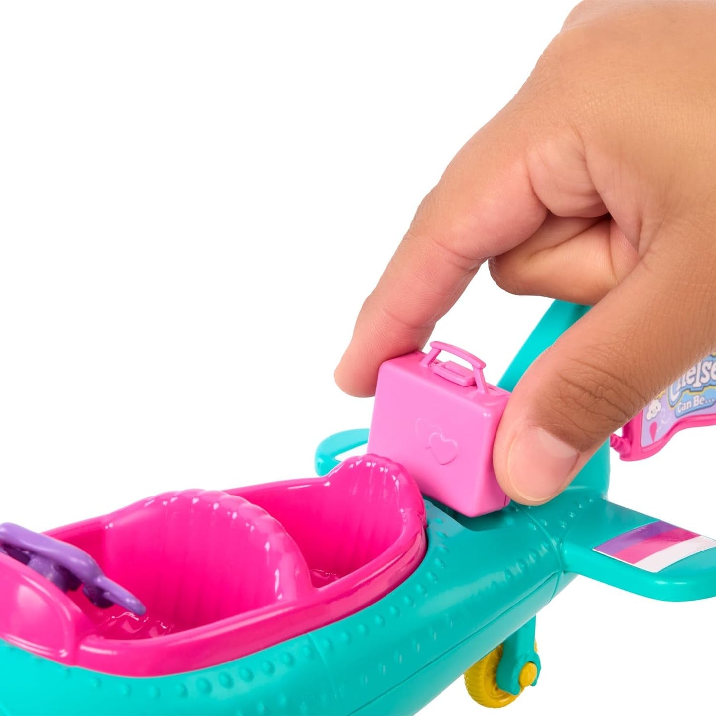 Chelsea Barbie Doll Aeroplano e Playset - Bambola pilota, aeroplano, cucciolo e accessori per favole, ruote girevoli ed eliche di fiori, dai 3 anni in su, HTK38