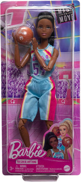 Barbie Made to Move Bambola e accessori, Giocatrice di basket bruna con vestito sportivo e palla staccabili, 22 giunti snodati, HKT74