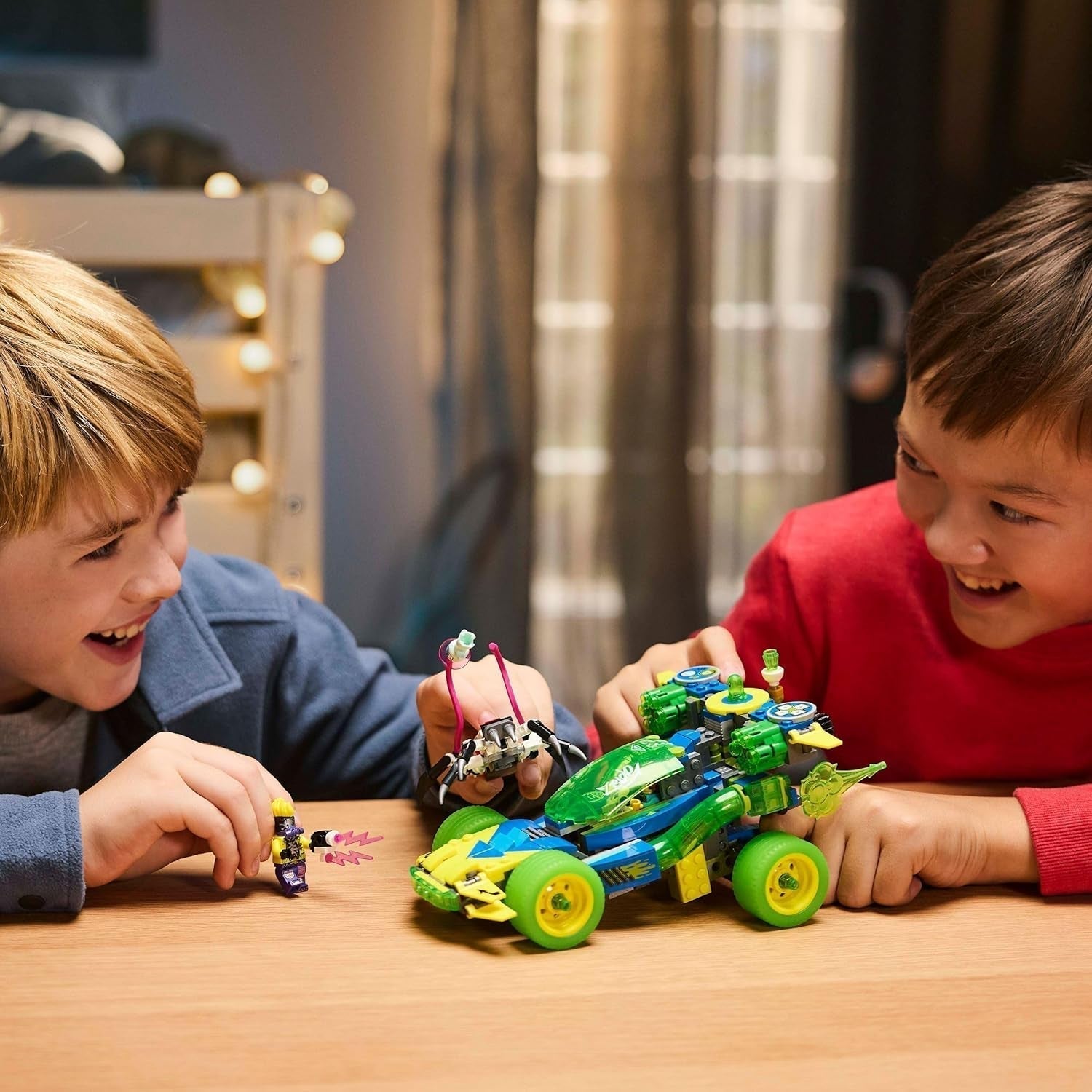 LEGO Dreamzzz Mateo con Z-Blob Action Racer, set di gioco fantasy 2 in 1 con veicoli, minifigure e creature da sogno per bambini 8+, regalo per ragazzi e ragazze 71491 Set da costruzione Beuche den LEGO-Store