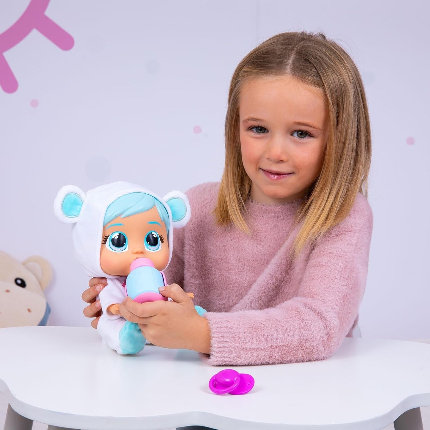 Cry Babies Loving Care Kristal bambola, bambola Kristal Loving Care con 3 accessori per giocare con il dottore, assistenza infermieristica, piangere con lacrime vere, giocattolo per bambini di 18 mesi
