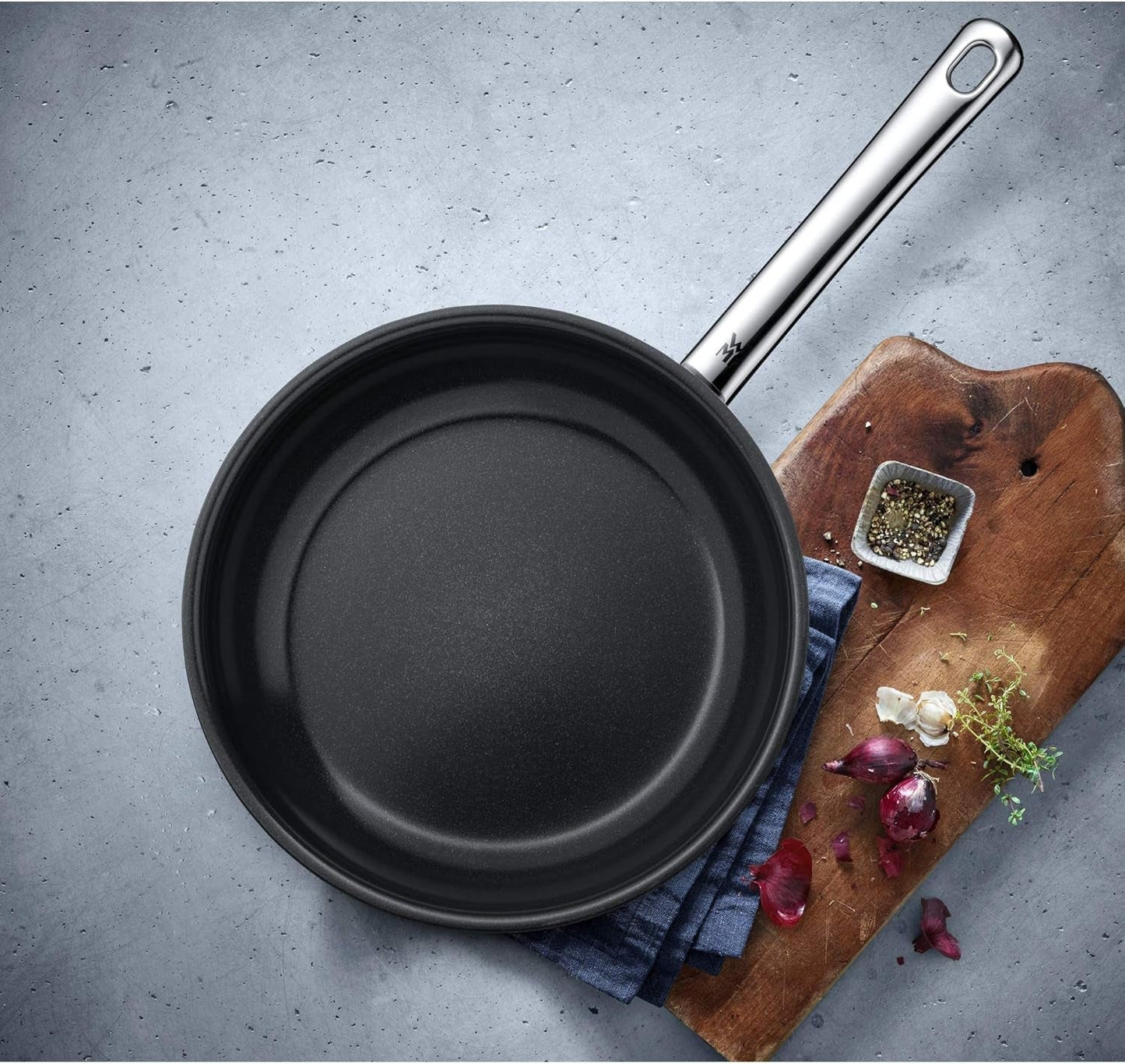 WMF Devil set di padelle 2 pezzi, padella per induzione 24, 28 cm, acciaio inossidabile Cromargan, rivestimento in ceramica, resistente al forno Pentole e Padelle Naty Shop