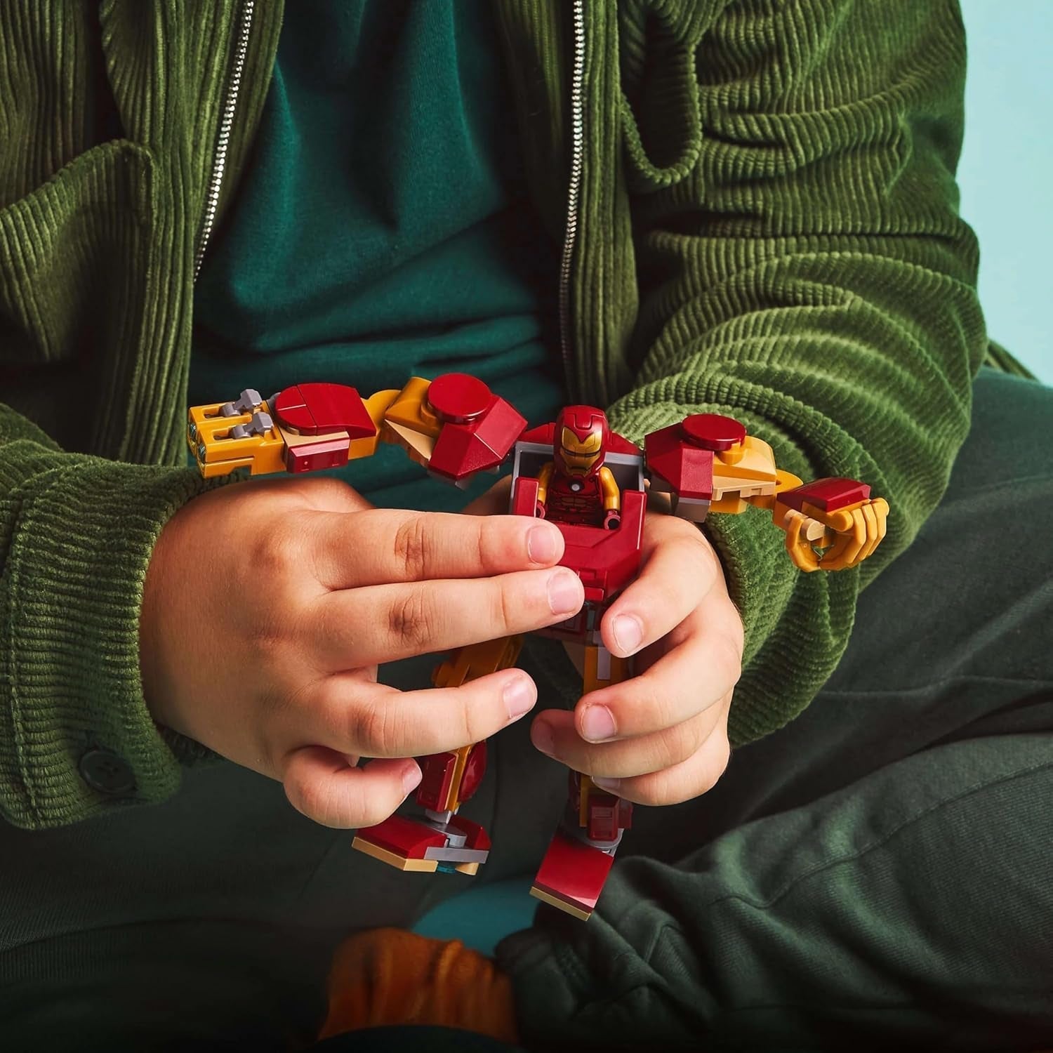 LEGO Marvel Iron Man Mech vs. Ultron - Giocattolo da supereroe con 2 minifigure - Action figure con braccia, gambe e dita mobili - Regalo per ragazzi e ragazze dai 6 anni in su 76307 Besuche den LEGO-Store Building Sets