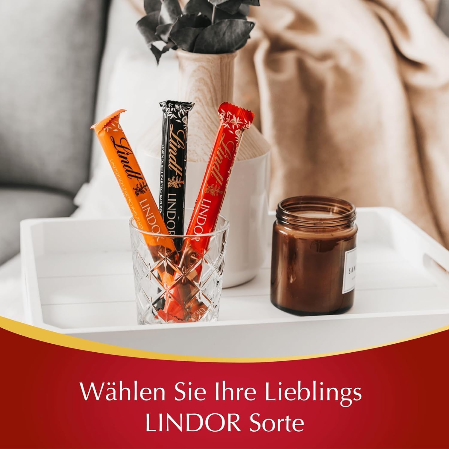 Cioccolata Lindt | Bastoncini di cioccolato al latte LINDOR, Offerta promozionale | 100 g| 4 tavolette di cioccolato al latte LINDOR con ripieno scioglievole in bocca | Bastoncini di cioccolato (confezione da 3)