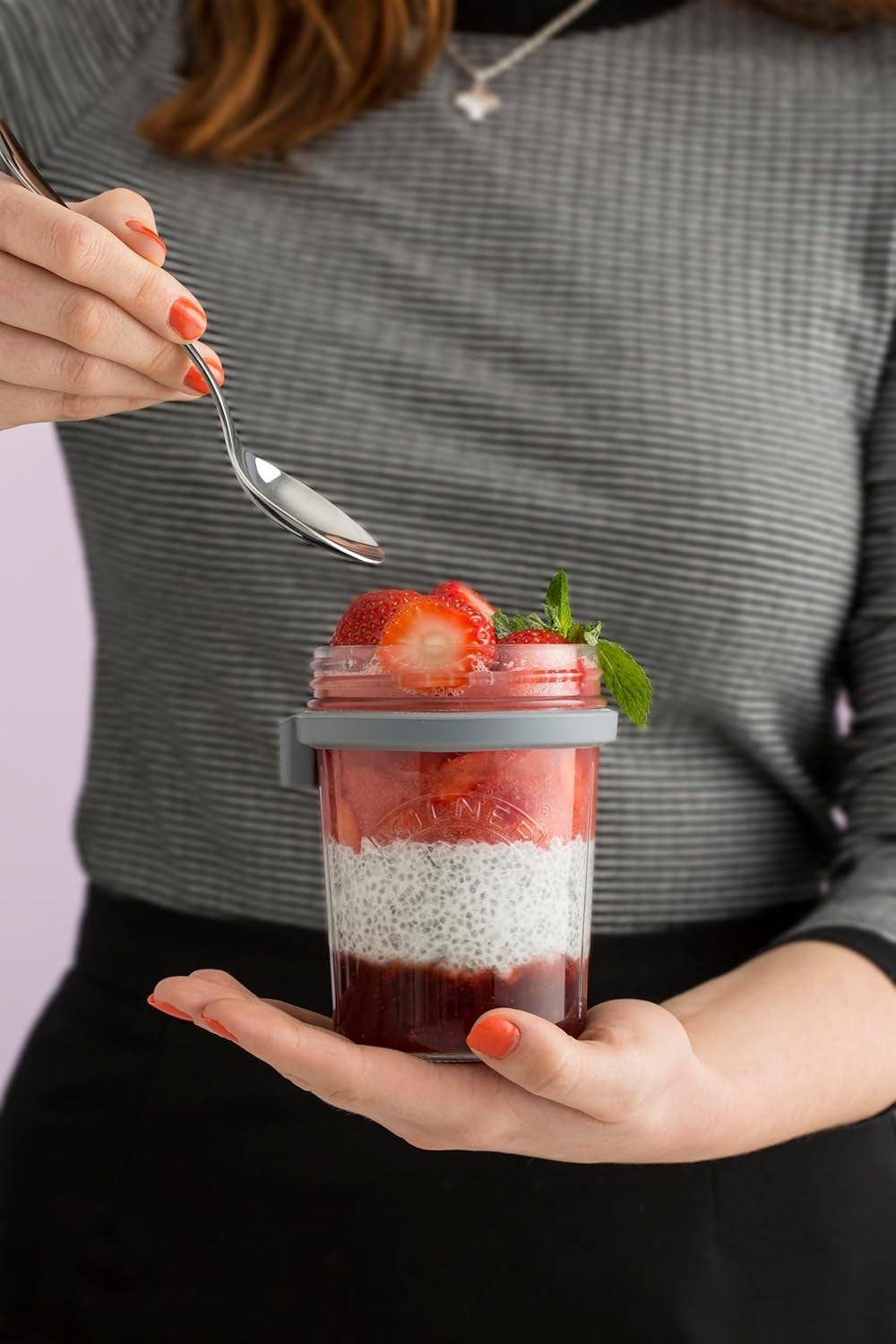 Barattolo per colazione Kilner con cucchiaio / 350 ml, Ø 9,5 cm / 5 pezzi | tazza di muesli da asporto / non tossico / contenitore in vetro con coperchio per muesli, porridge e yogurt / contenitore per avena durante la notte Naty Shop Food Storage Boxes