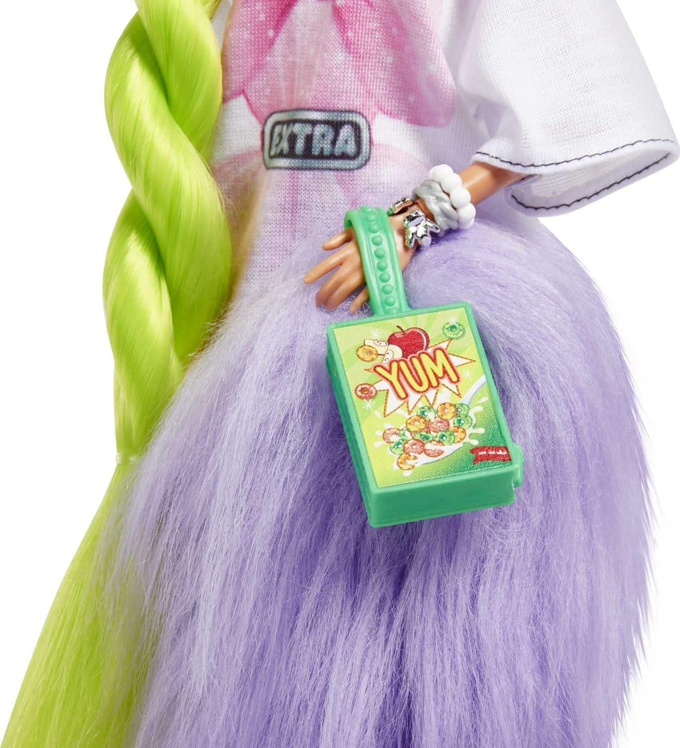 Barbie HDJ44 - Extra Puppe #11 in übergroßem T-Shirt & Leggings mit Haustier Papagei, extra langes neongrünes Haar & Zubehör, Gelenke flessibile, Gioco Geschenk für Kinder ab 3 Jahren
