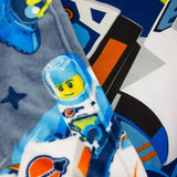 Coperta in pile ufficiale LEGO® City di Character World, morbidissima, calda coperta blu, design Cityspace, perfetta per la camera da letto, il campeggio e per dormire, letti e coperte da 100 x 150 cm Besuche den Character World-Store
