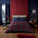Set piumino e federa Night Lark 10,5 Tog Singolo Classico Tartan Rosso Biancheria da letto di lusso Ipoallergenico Lavabile in lavatrice Naty Shop Piumini e Trapunte Classici Tartan Rosso Letto Singolo