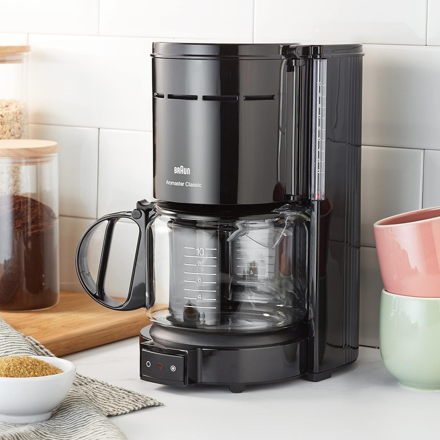 Macchina per caffè espresso Braun KF 47 BK - Macchina per caffè espresso con filtro e caraffa in vetro per caffè filtro classico, caffè aromatico grazie al sistema OptiBrew, sistema antigoccia, spegnimento automatico, nero