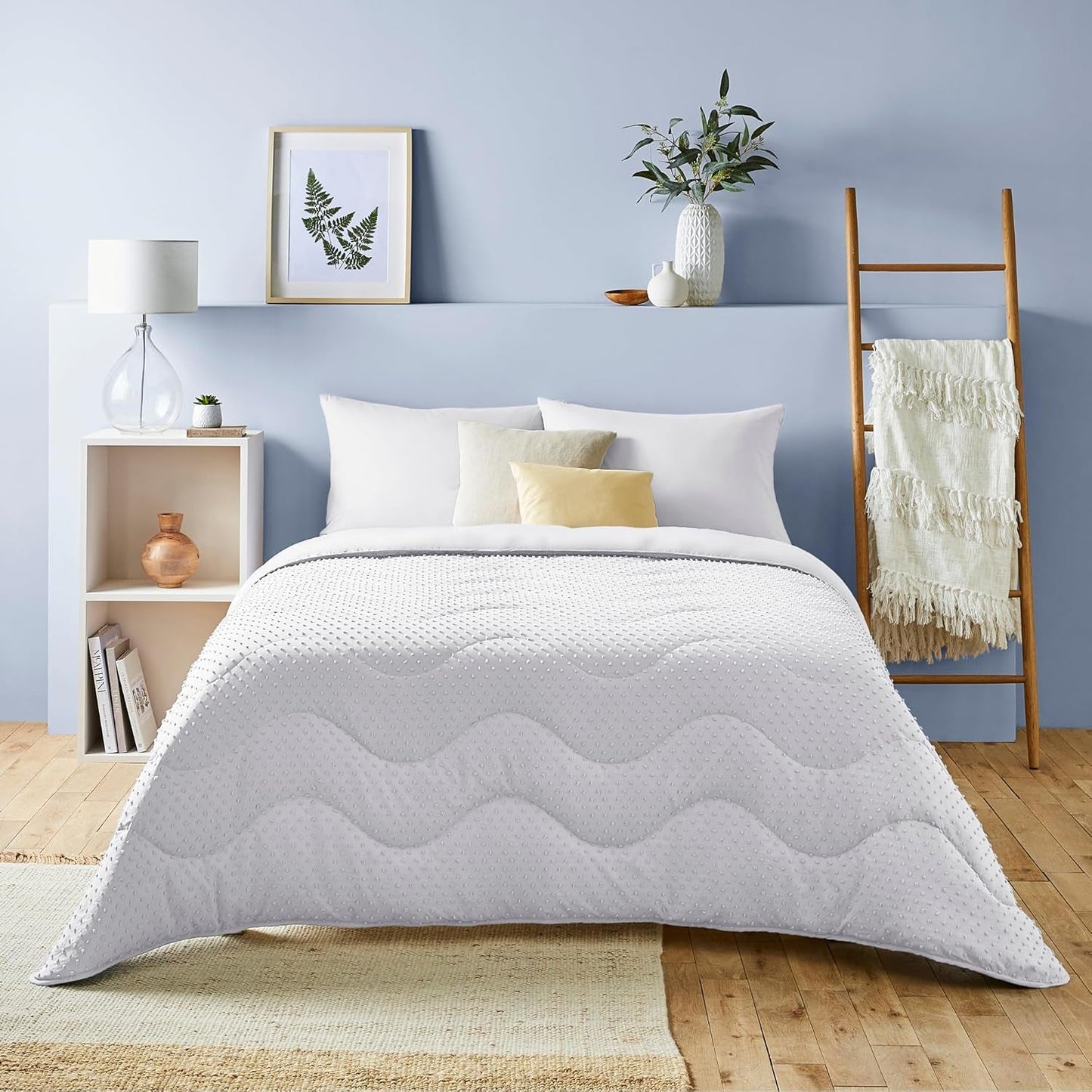 Piumino Night Lark senza fodera, 4,5 Tog, King Size, collezione Tufted Dot, biancheria da letto di lusso, ipoallergenico, lavabile in lavatrice, caldi piumini e piumini color sabbia Naty Shop Letto matrimoniale bianco