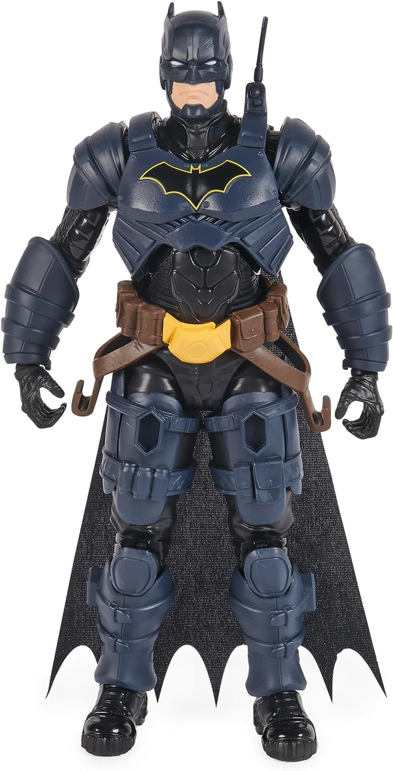 Action Figure DC Batman Adventures, 30 Cm - Con 16 pezzi di equipaggiamento e completamente mobile per emozionanti avventure e acrobazie ricche di azione, giocattolo per bambini dai 3 anni in su Action figures Naty Shop