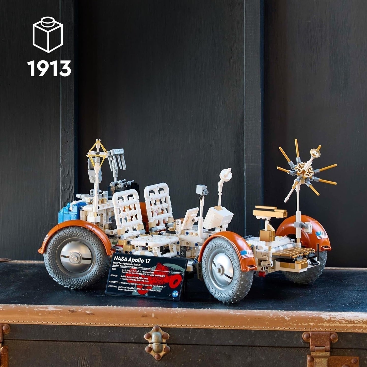 LEGO Technic NASA Apollo Veicolo itinerante lunare (LRV), Modello rover lunare per adulti, Spazio da collezione per appassionati di scienza, Giocattolo da costruzione, Modello di veicolo spaziale 42182 Set da costruzione Besuche den LEGO-Store