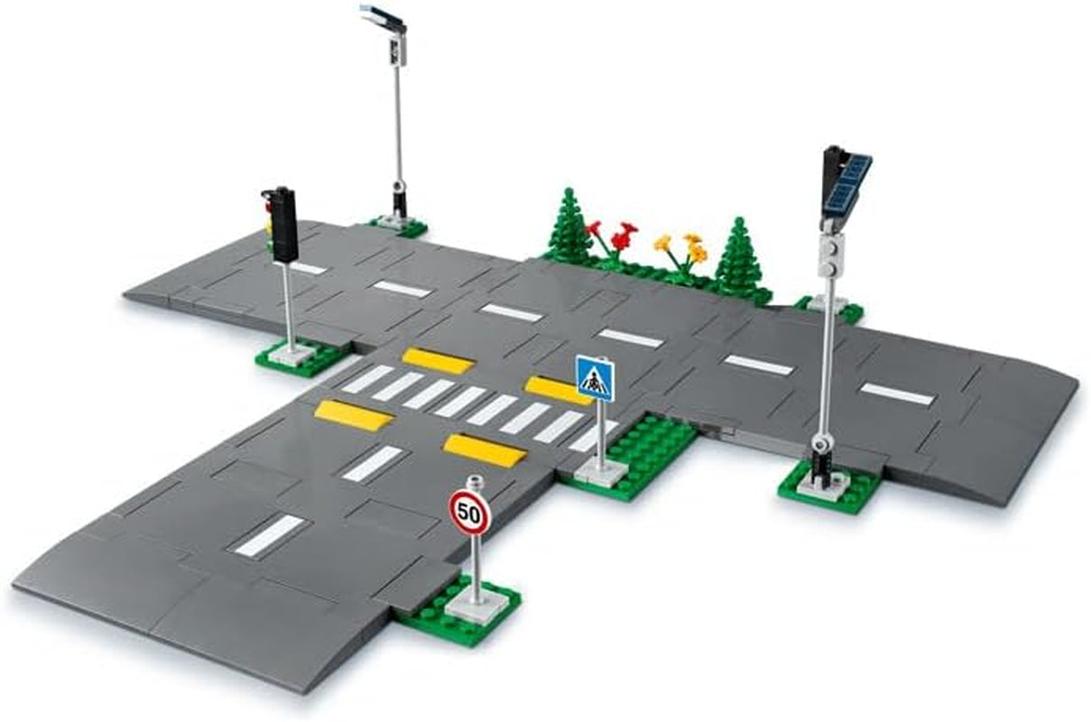 LEGO City Incrocio stradale con semaforo Set da costruzione con mattoncini fosforescenti 60304 Set da costruzione Besuche den LEGO-Store