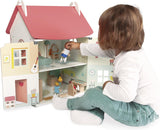 Janod - La mia prima casa delle bambole in legno - 10 accessori - Mobili per bambole - Porte magnetiche e tetto rimovibile - Giocattolo in legno certificato FSC - Dai 3 anni in su