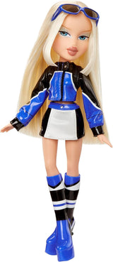 Bratz Scorchin' Cloe - Include 1 bambola alla moda con vestito e accessori, bambole ispirate agli sport motoristici, simpatico giocattolo per ragazze