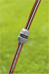 Riparatore Gardena da 13 mm (1/2 pollice) e 15 mm (5/8 pollice): riparazione facile e veloce del tubo senza attrezzi, Power Grip, elevata forza di serraggio, in scatola (18232-20)