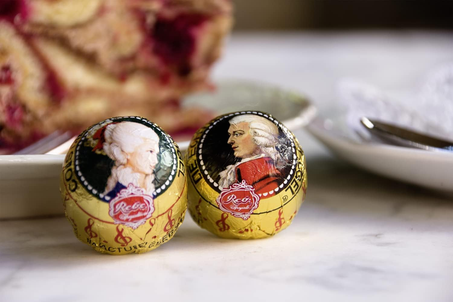 Reber Mozart Balls - Busta da 8 pezzi - Autentiche palline Reber Mozart al cioccolato fondente, marzapane e torrone - 1 x 160g