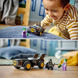 LEGO 76264 DC Inseguimento sulla Batmobile: Batman vs. Set macchinina Joker, Set iniziale supereroe con 2 minifigure, Giocattolo per bambini in età prescolare, ragazzi e ragazze dai 4 anni in su, Set da costruzione veloce da montare Besuche den LEGO-Store