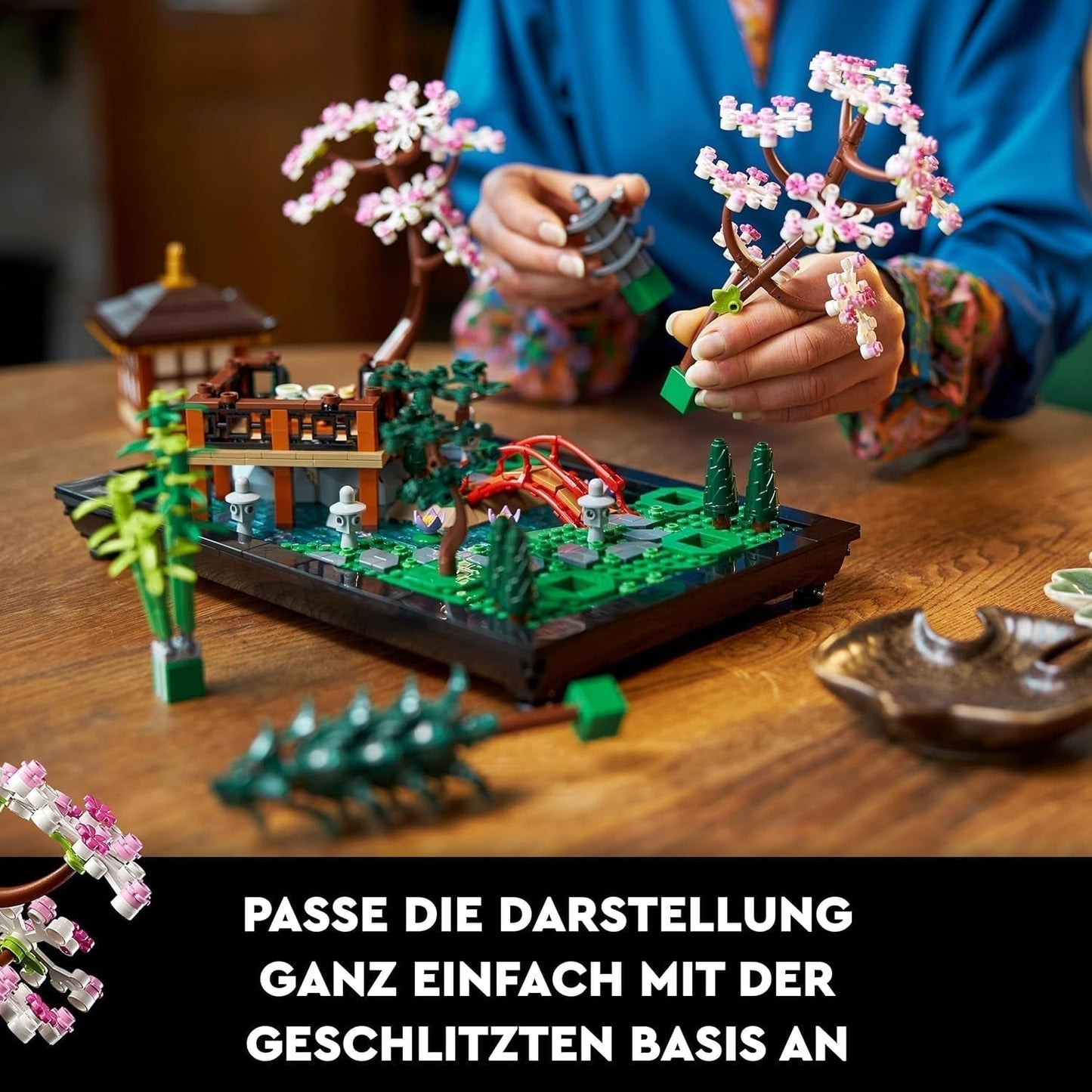Lego Icons Giardino del silenzio - Set giardino botanico Zen per adulti con fiori di loto - Decorazione da scrivania personalizzabile di ispirazione giapponese - Regalo per donne e uomini 10315 Set da costruzione Besuche den LEGO-Store