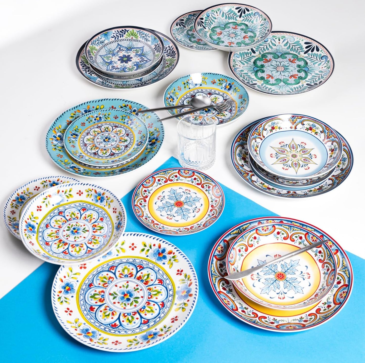 Servizio da tavola in porcellana 18 pezzi, 6 diversi set di piatti, Andalusia