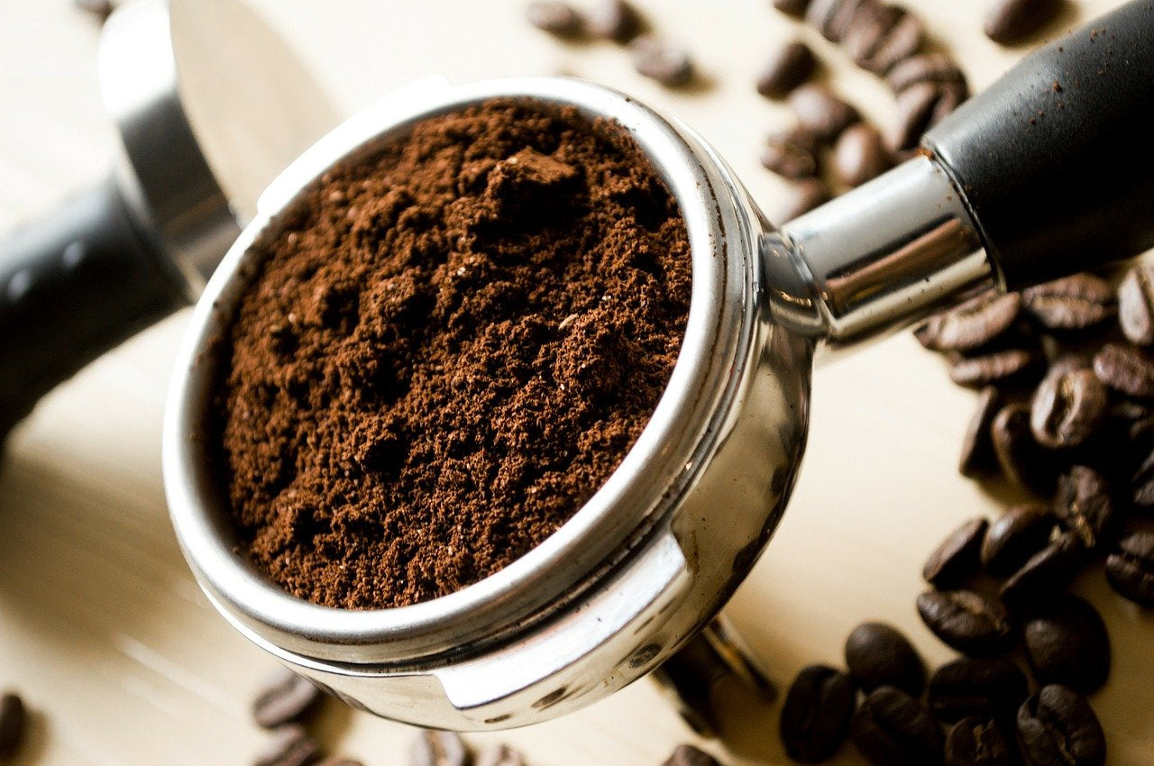 Caffè Poli Rosso | Espresso Tradizionale | Italian Espressobohnen | Ideale per Kaffeevollautomaten, Siebträger und Espressomashinen | 1x1kg