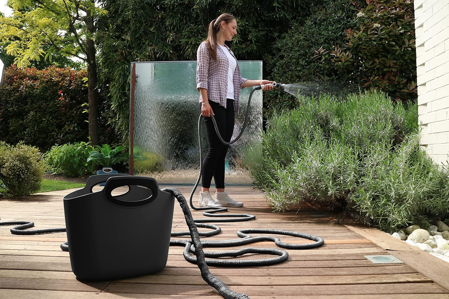 GF SRL, Aquapop Grey Limited Edition con tubo tessile autoestensibile da 25m Made in Italy, sacchetto in plastica morbida, ugelli e raccordi Lancia 8 per irrigazione giardino, grigio scuro