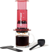AeroPress Macchina per caffè ed espresso Originale, Caffettiera Portatile Livello Barista con Camera, Stantuffo e Filtri, Macchina per Caffè Rapido ed Espresso
