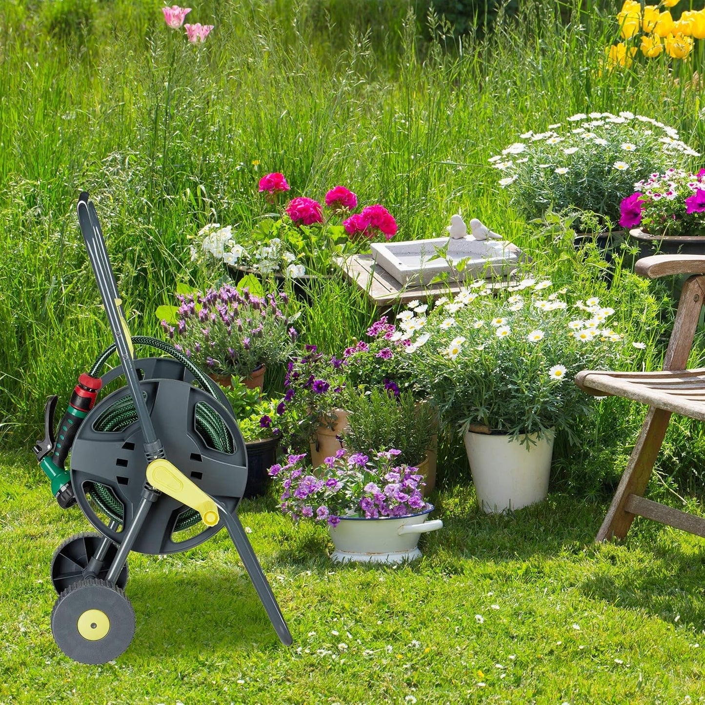 Relaxdays Carrello portatubo 45m, avvolgitubo mobile da giardino e balcone, con guidatubo, 76,5x44x41 cm, grigio-giallo