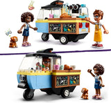 LEGO Friends Rolling Café Piccolo giocattolo da forno per bambini, regalo per ragazze e ragazzi dai 6 anni, giocattolo educativo con Aliya, Jules e Aira il cane 42606 Set da costruzione Beuche den LEGO-Store