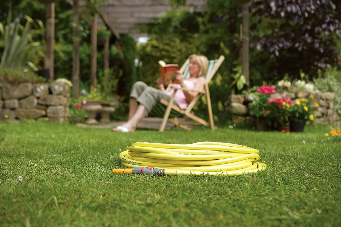 HOZELOCK - Tubo Super Tricoflex Ultimate Ø 12,5 mm (1/2") 30 m: tubo da giardino leggero, robusto e dimensionalmente stabile con tecnologie "TNT Non Torsion" e "Soft&Flex", 40% PVC riciclato [116774]