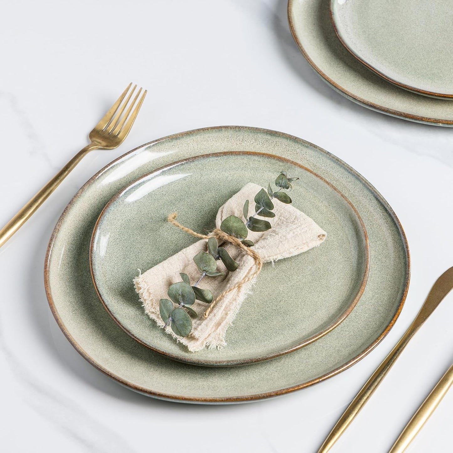 GBhome Set di stoviglie in ceramica per 6 persone, smalto reattivo da 24 pezzi, fatto a mano, adatto per microonde e lavastoviglie, set di ciotole e piatti, Desret Sage GDW007GY-24P-EU
