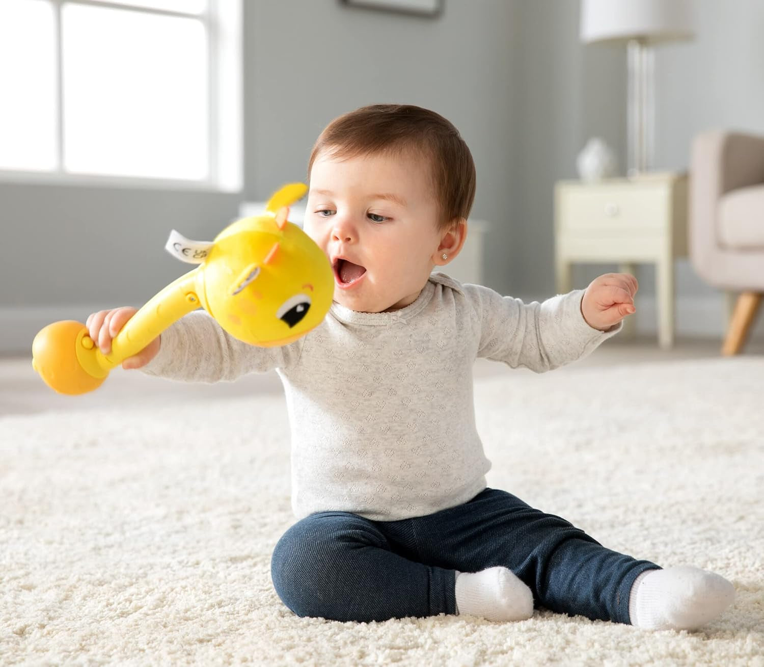 Lamaze L27471 Giraffa Pazza, Giocattolo per Neonato, Giocattolo sensoriale colorato per Bambini, Regalo per i Nuovi Genitori, Giocattolo per lo sviluppo per Ragazzi e Ragazze a partire da 12 Mesi Baby Toys Naty Shop
