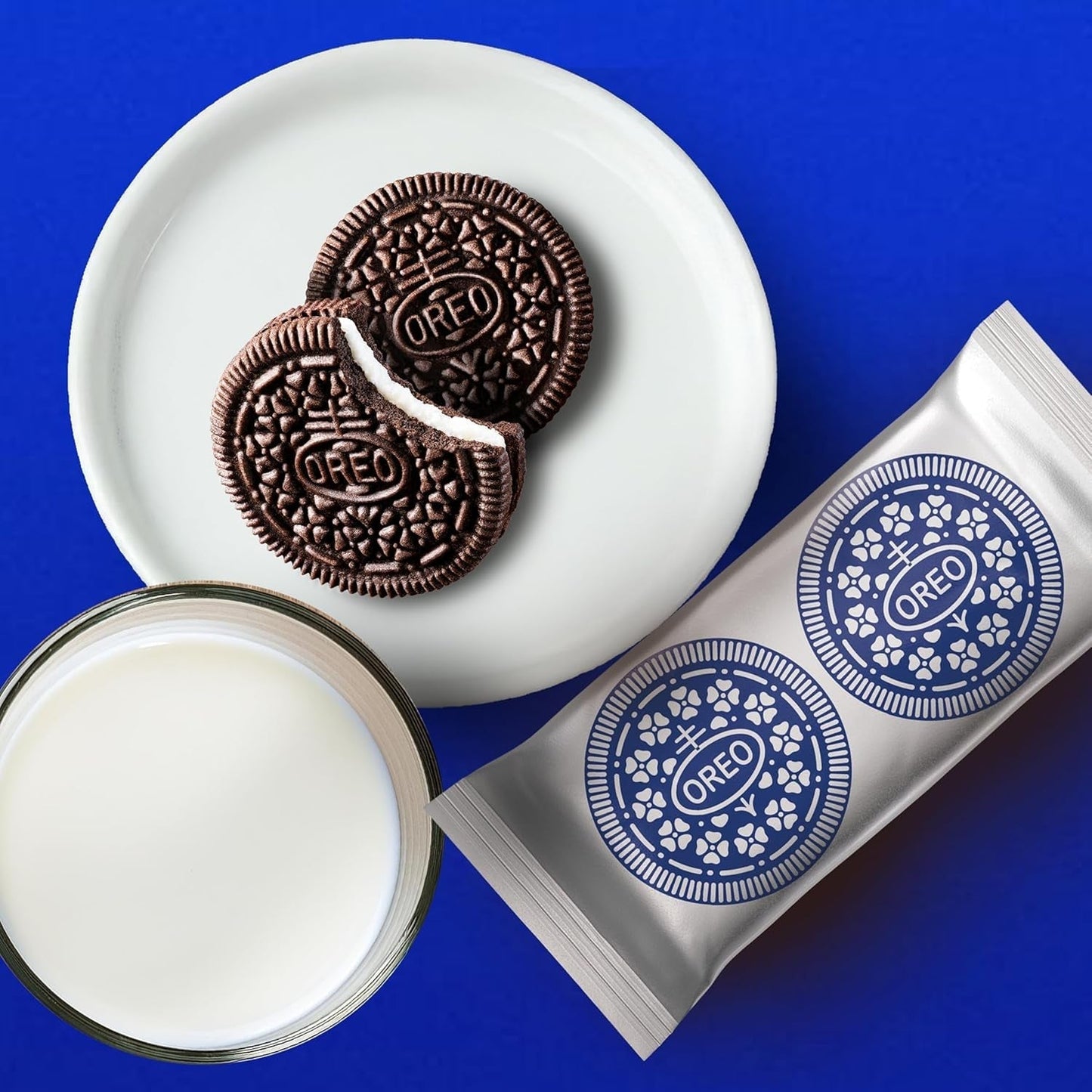OREO Original - Biscotti croccanti al cacao e delizioso ripieno di crema al gusto di vaniglia - 32 x 44g