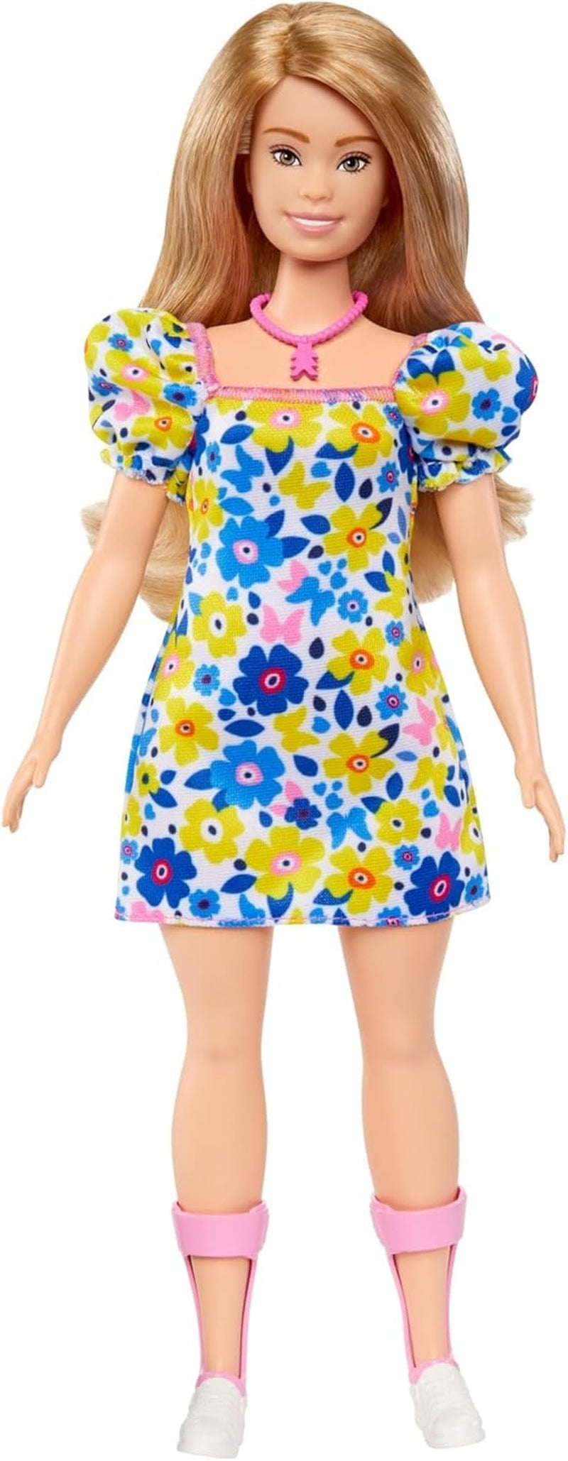 Bambola Barbie Fashionistas, sviluppata con la National Down Syndrome Society, con capelli biondi e un outfit moderno con abito floreale e scarpe da ginnastica bianche, dai 3 anni in su, HJT05